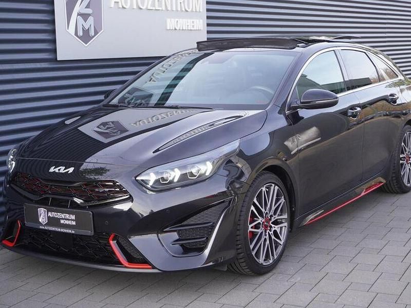 Gebraucht Kia ProCeed GT GT 204 PS (150 kW) 2022 (1k) zilinaschwarz met. Kleinwagen