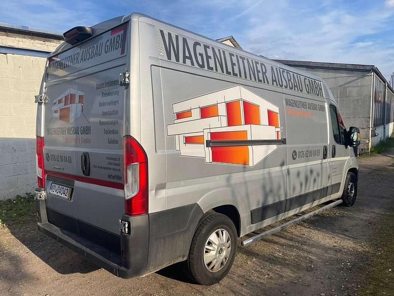 Gebraucht Peugeot Boxer Premium 163 PS (119 kW) 2019 Aluminiumgrau schutzlack Van