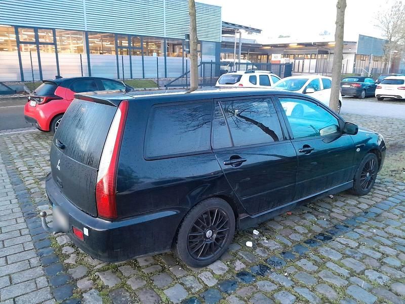 Gebraucht Mitsubishi Lancer 135 PS (99 kW) 2004 Schwarz Kombi