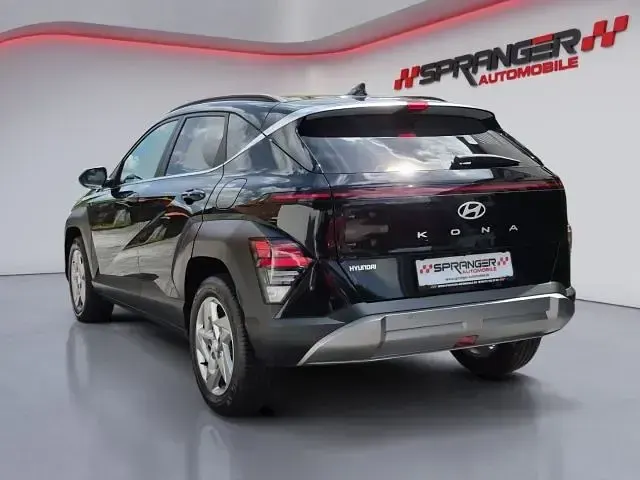 Neu Hyundai Kona Select 139 PS (102 kW) 2025 Grau SUV