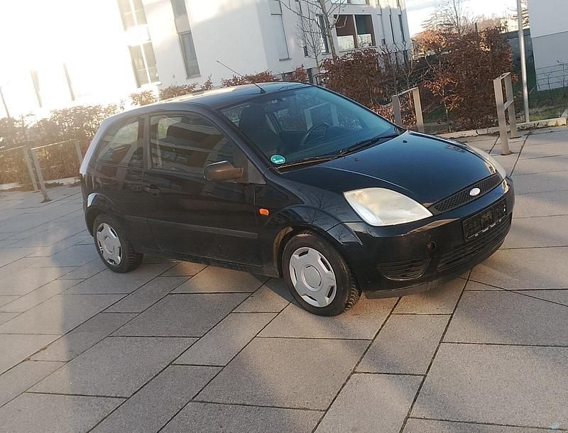 Schwarz Gebraucht 2005 Ford Fiesta Kleinwagen | 780 € (Fairer Preis) - Bild 1/4