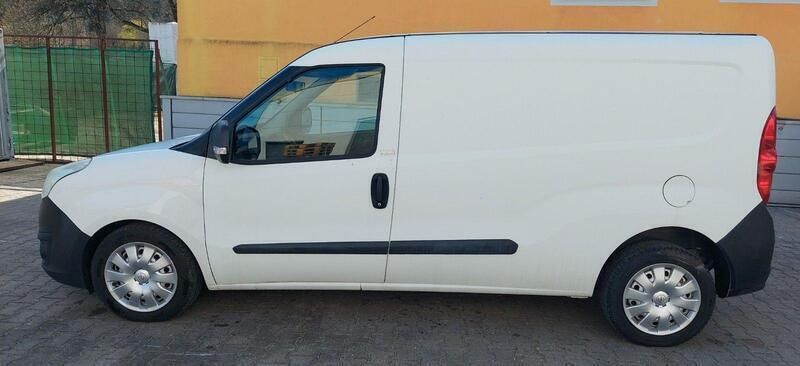 Gebraucht Opel Combo 105 PS (77 kW) 2013 Weiß Van / Kleinbus