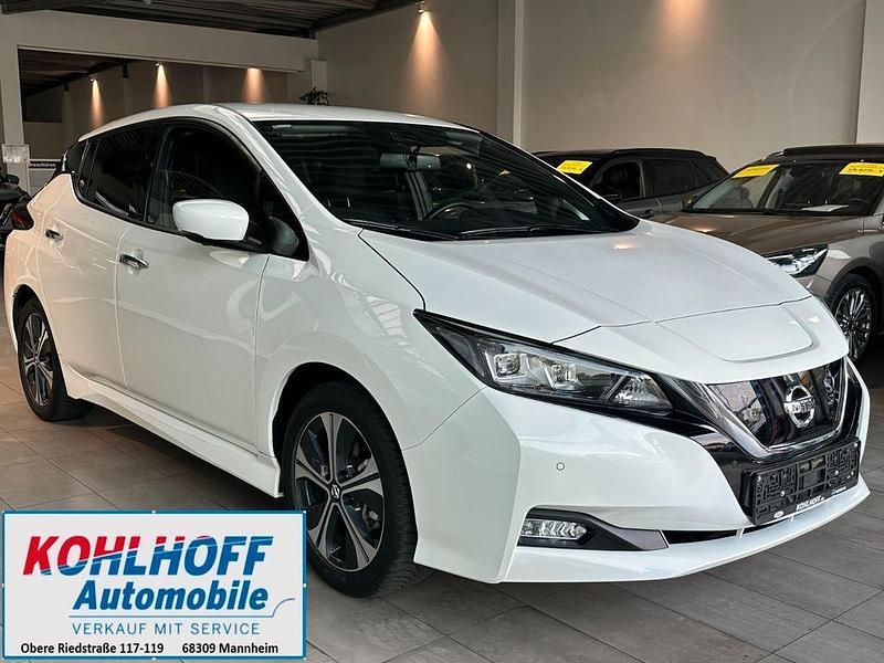 Super white Gebraucht 2022 Nissan Leaf N-Connecta Kleinwagen | 14.970 € (Guter Preis) - Bild 1/4