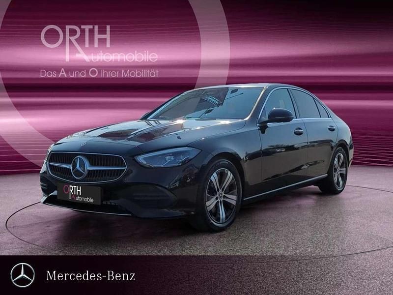 Metalliclack obsidianschwarz Gebraucht 2024 Mercedes C200 Limousine | 38.749 € (Etwas zu teuer) - Bild 1/2