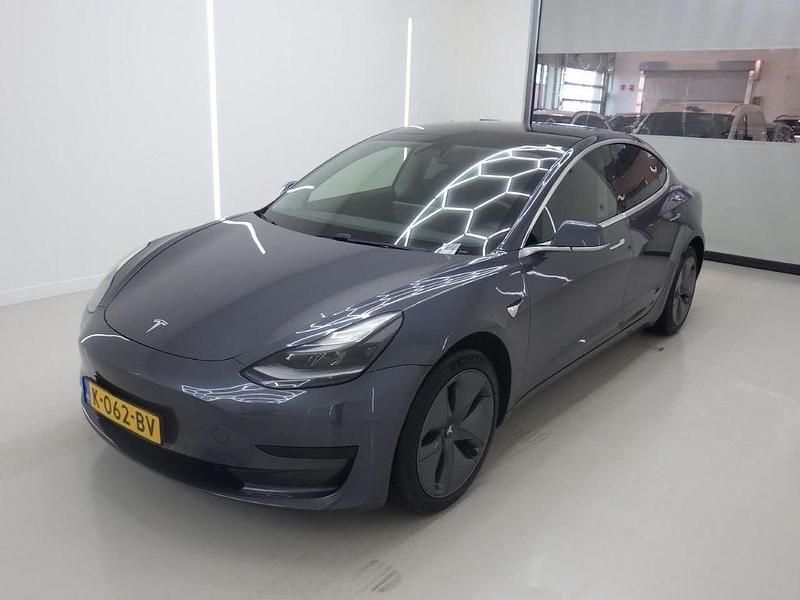 Gebraucht Tesla Model 3 Standard Range 225 kW (306 PS) 2020 Grau Limousine