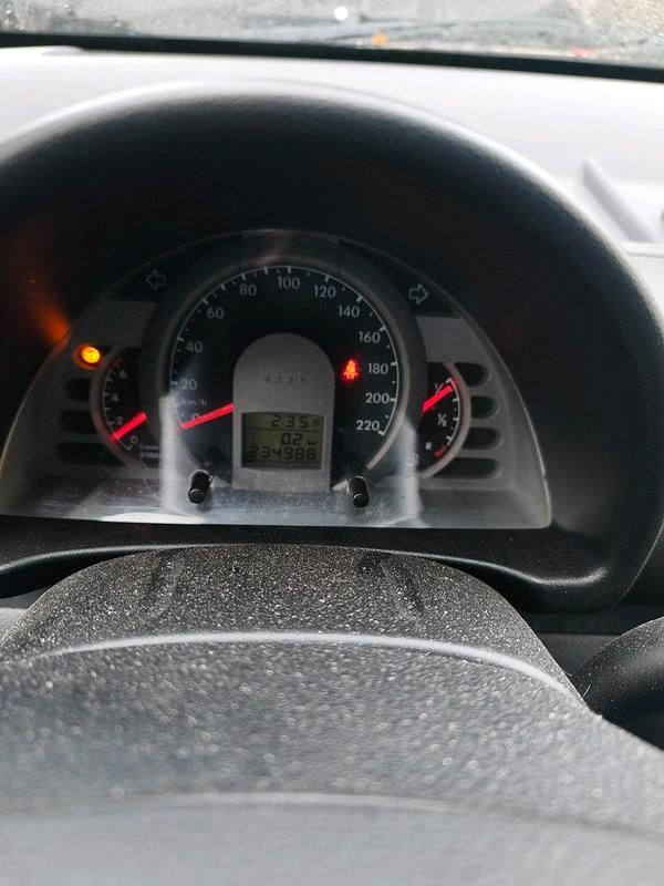 Gebraucht VW Fox 54 PS (39 kW) 2008 Silber Kleinwagen