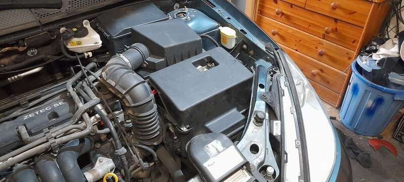 Grün Gebraucht 2002 Ford Focus Futura Kombi | 999 € (Guter Preis) - Bild 1/4