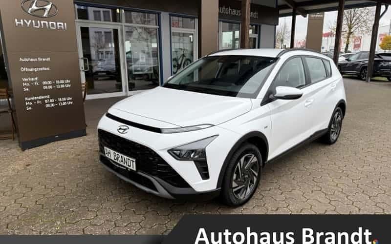 Weiß Gebraucht 2024 Hyundai Bayon Trend SUV | 18.750 € (Guter Preis) - Bild 1/4