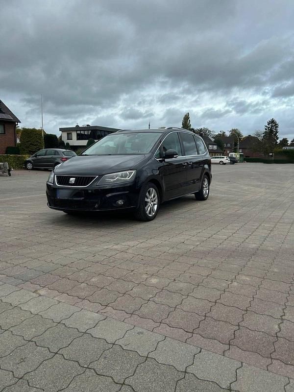 Schwarz Gebraucht 2011 Seat Alhambra Ecomotive Van / Kleinbus | 12.500 € (Teuer) - Bild 1/4