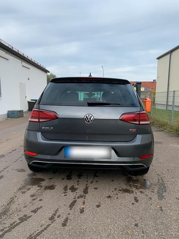 Gebraucht VW Golf VII Sound 150 PS (110 kW) 2017 Grau Limousine