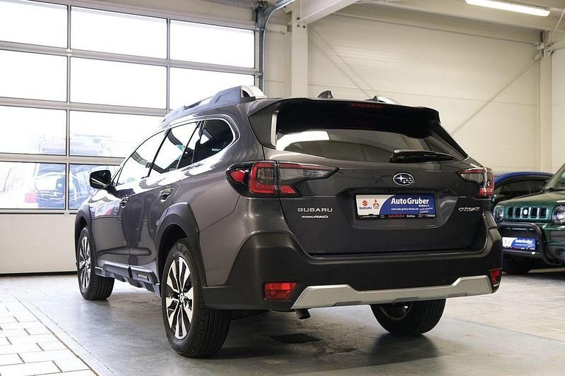 Gebraucht Subaru Outback Platinum 169 PS (124 kW) 2025 Grau SUV