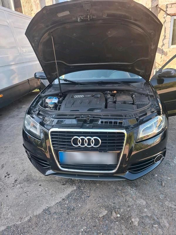 Schwarz Gebraucht 2012 Audi A3 S-Line Kleinwagen | 4.800 € - Bild 1/4