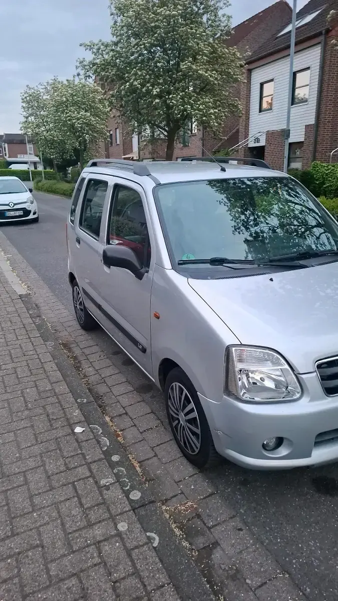 Gebraucht Suzuki Wagon R 93 PS (68 kW) 2004 Silber Van / Kleinbus