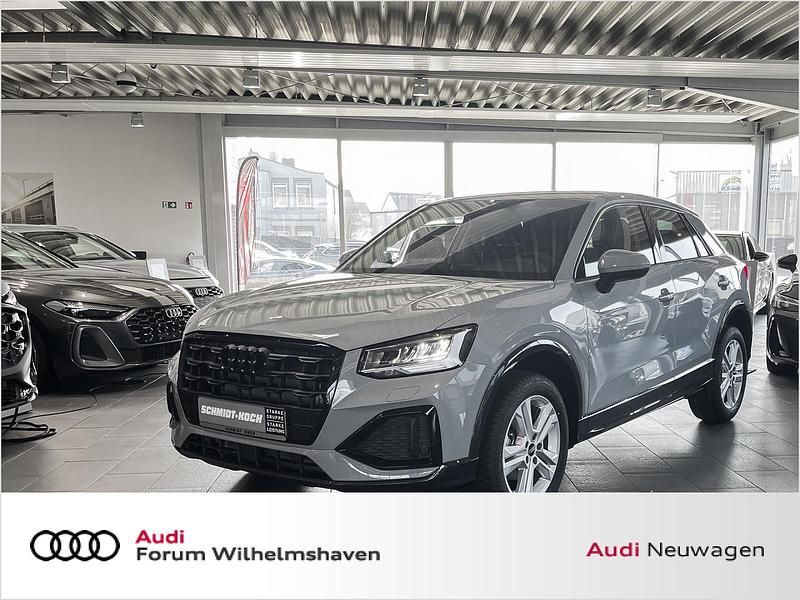 Neu Audi Q2 Advanced Plus 150 PS (110 kW) 2026 Pfeilgrau perleffekt (grau) SUV