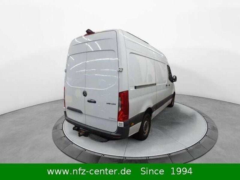 Gebraucht Mercedes Sprinter 163 PS (119 kW) 2019 Arktikweiss Van