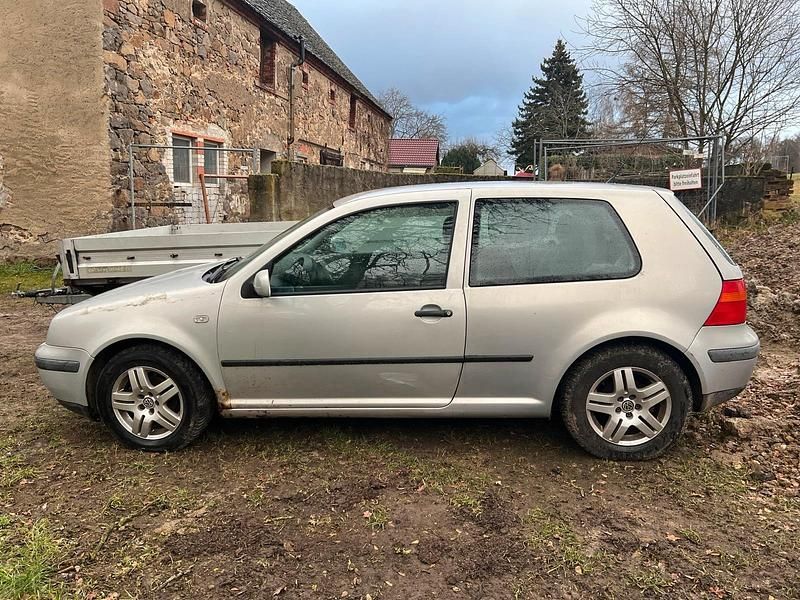 Gebraucht VW Golf IV 75 PS (55 kW) 1999 Silber Kleinwagen