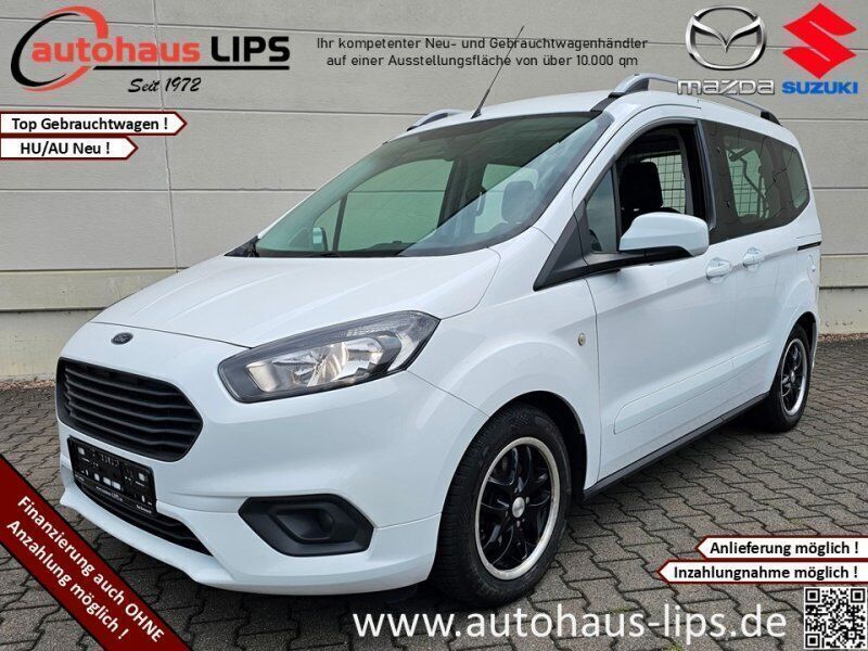 Weiss Gebraucht 2019 Ford Tourneo Courier Trend Van / Kleinbus | 10.990 € (Etwas zu teuer) - Bild 1/4