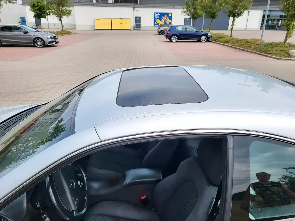Gebraucht Mercedes CLK230 193 PS (141 kW) 2000 Silber Coupé