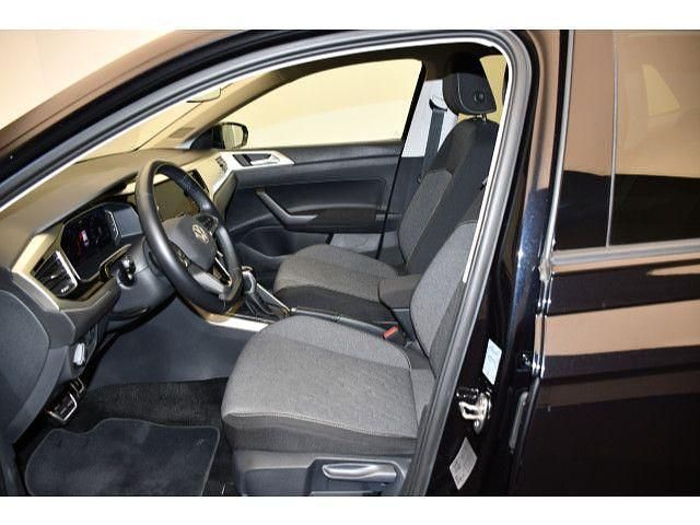 Gebraucht VW Polo Move 95 PS (69 kW) 2023 Deep black perleffekt Kleinwagen