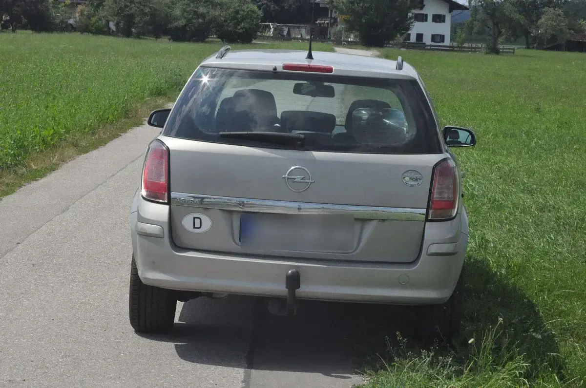 Gebraucht Opel Astra 90 PS (66 kW) 2007 Grau Kombi