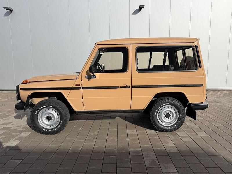 Gebraucht Mercedes G300 88 PS (64 kW) 1987 Beige SUV
