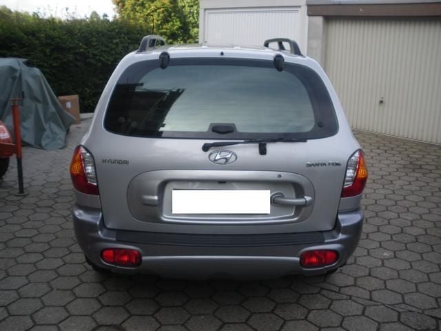 Gebraucht Hyundai Santa Fe 146 PS (107 kW) 2004 Silber metallic SUV