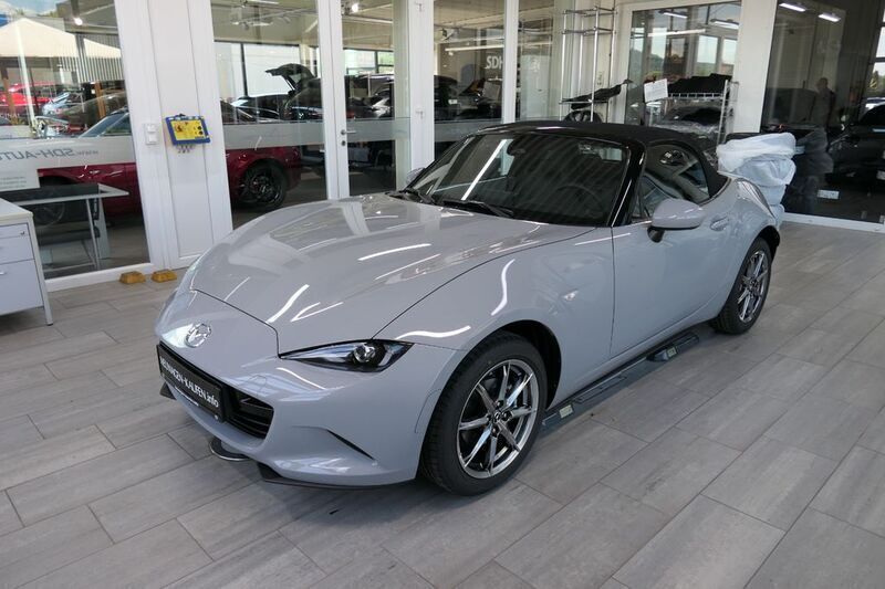 Grau Neu 2025 Mazda MX5 Exclusive Cabrio | 28.820 € (Superpreis) - Bild 1/4