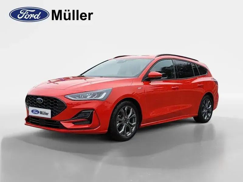 Race red Gebraucht 2023 Ford Focus ST-Line X Kombi | 21.450 € (Fairer Preis) - Bild 1/4