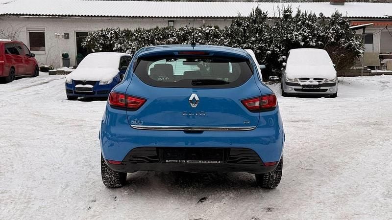 Gebraucht Renault Clio IV Initiale Paris 90 PS (66 kW) 2013 Blau Limousine
