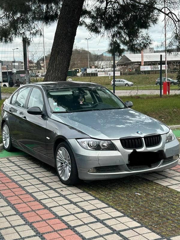 Gebraucht BMW 318 148 PS (108 kW) 2008 Silber Limousine