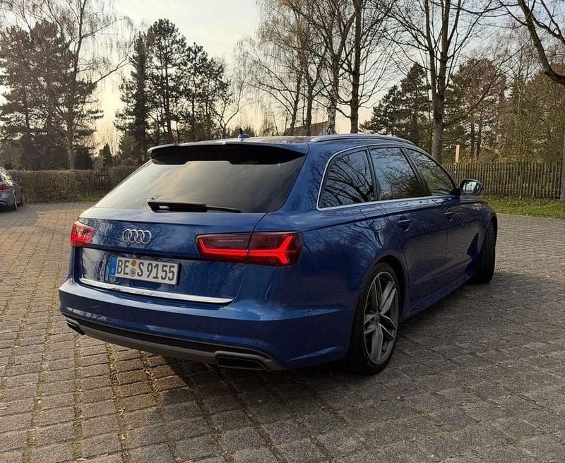 Second-hand Audi A6 Sport 400 CP (294 kW) 2016 Albastru Break
