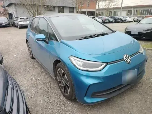 Gebraucht VW ID.3 Pro 169 kW (231 PS) 2025 Costa azul metallic Kleinwagen