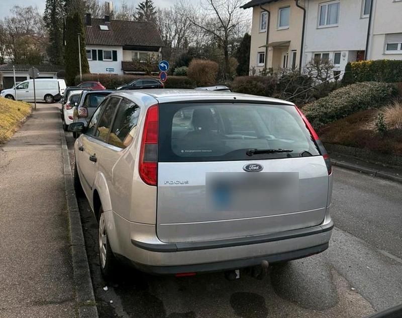 Gebraucht Ford Focus 100 PS (73 kW) 2005 Grau Kombi