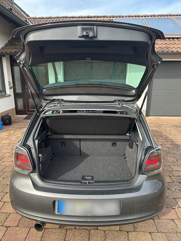 Gebraucht VW Polo Style 86 PS (63 kW) 2011 Grau Kleinwagen