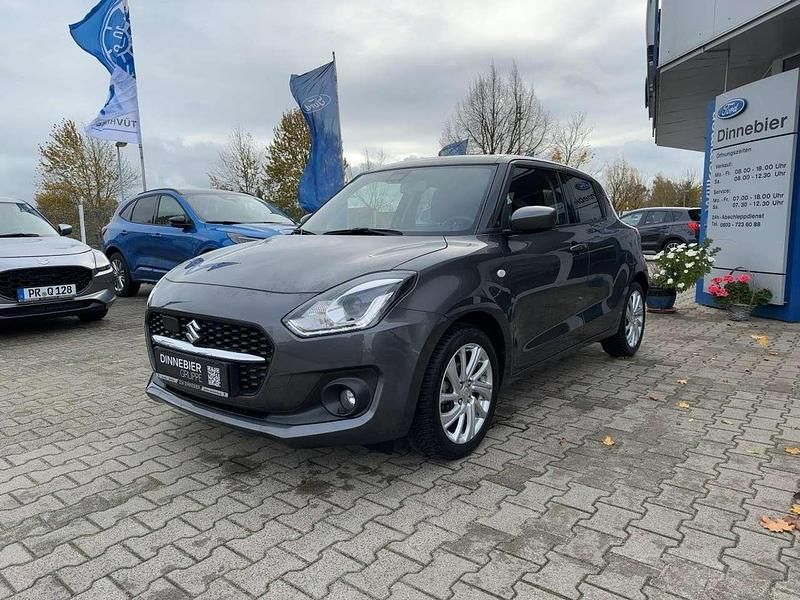 Gebraucht Suzuki Swift Comfort 83 PS (61 kW) 2023 Mineral gray metallic (zmw) Kleinwagen