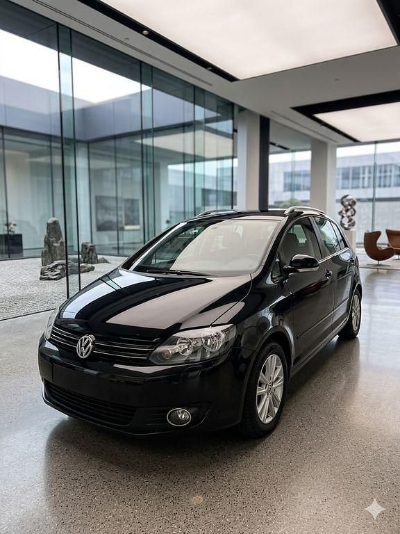 Gebraucht VW Golf VI Style 105 PS (77 kW) 2011 Schwarz Kleinwagen