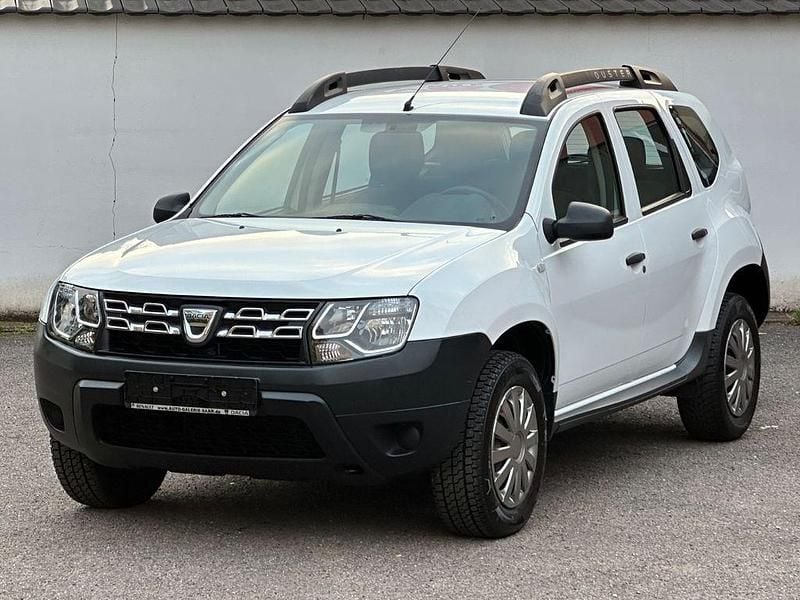Weiß Gebraucht 2014 Dacia Duster Ice SUV | 6.499 € (Fairer Preis) - Bild 1/4