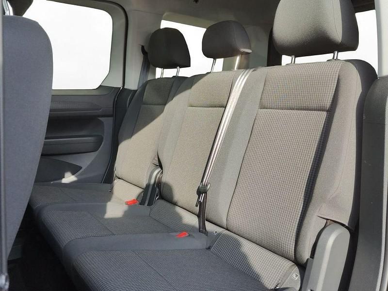 Gebraucht VW Caddy Basis 116 PS (85 kW) 2024 Pure grey Van / Kleinbus