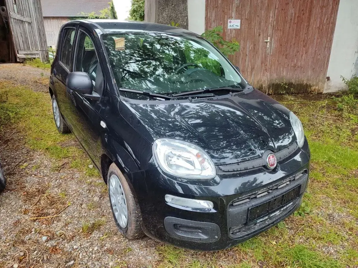 Nowe Fiat Panda 69 KM (50 kW) 2025 Czarny Sedan/Limuzyna
