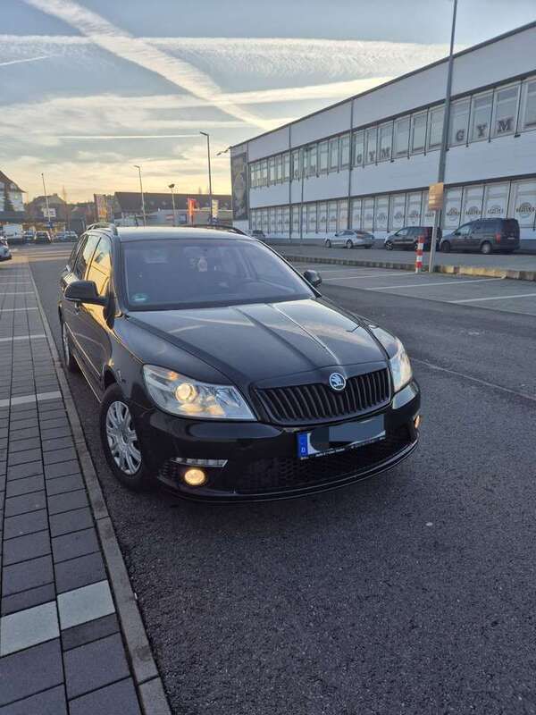 Gebraucht 2010 Skoda Octavia Elegance Kombi | 4.500 € (Fairer Preis) - Bild 1/4