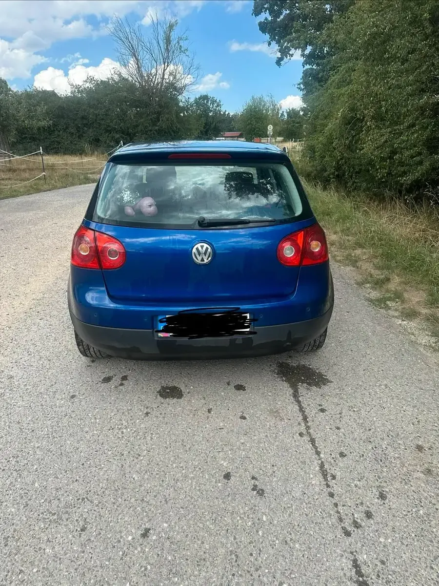Gebraucht VW Golf V 113 PS (83 kW) 2004 Blau Kleinwagen