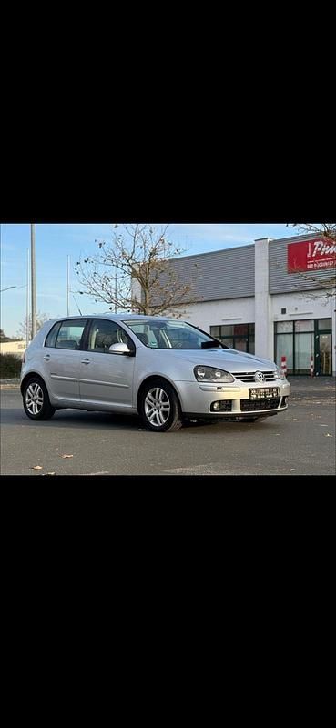 Silber Gebraucht 2008 VW Golf Edition Limousine | 1.600 € (Superpreis) - Bild 1/4