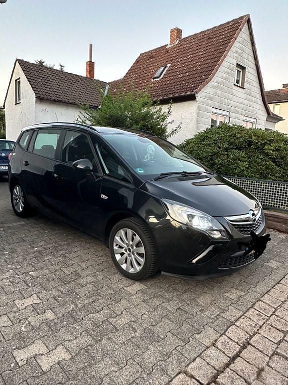 Schwarz Gebraucht 2014 Opel Zafira Tourer Active Van / Kleinbus | 5.300 € (Guter Preis) - Bild 1/4