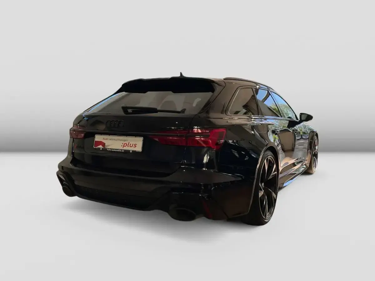 Gebraucht Audi RS6 Ambiente 600 PS (441 kW) 2022 Sebringschwarz kristalleffekt Kombi