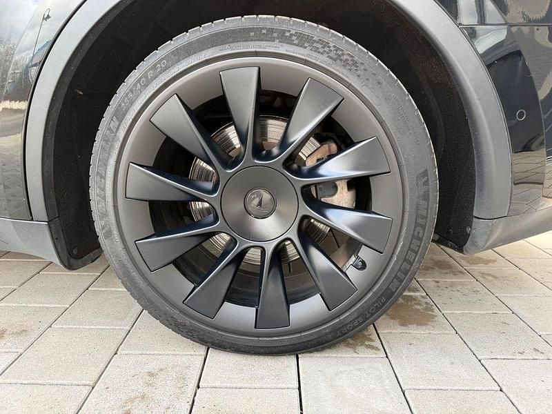 Gebraucht Tesla Model Y Long Range AWD 274 kW (373 PS) 2022 Schwarz SUV