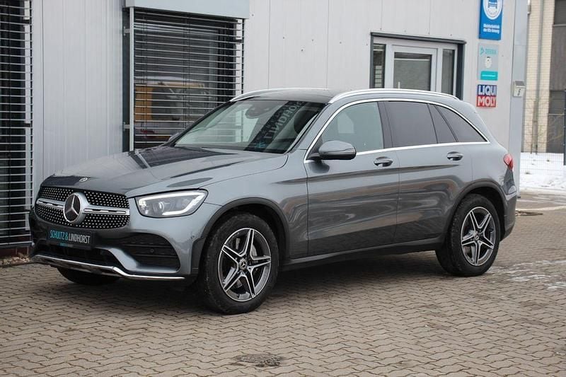 Gebraucht Mercedes GLC400d AMG line 330 PS (242 kW) 2021 Grau SUV