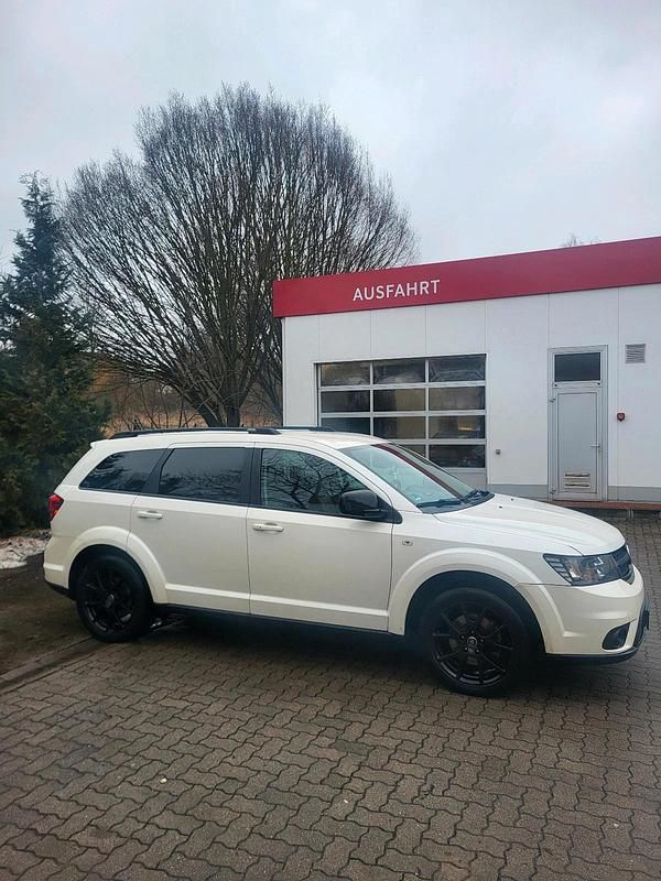 Gebraucht Fiat Freemont 183 PS (134 kW) 2015 Weiß SUV