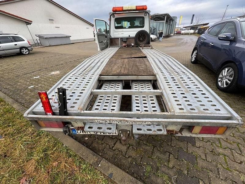 Second-hand Renault Master 120 CP (88 kW) 2006 Alb