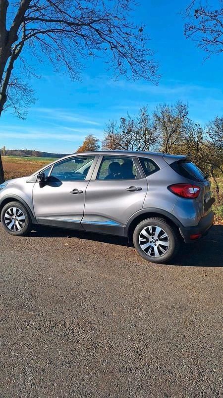 Second-hand Renault Captur 120 CP (88 kW) 2017 Gri SUV