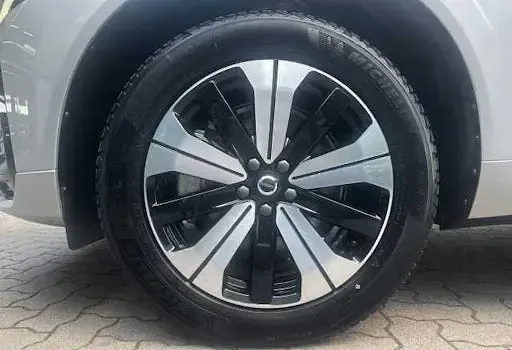 Gebraucht Volvo XC60 Plus 336 PS (247 kW) 2025 Silber SUV